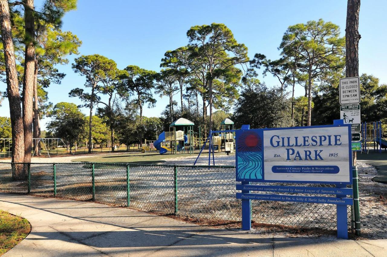 Private Poolside Pet-friendly Paradise Near Downtown * Sarasota