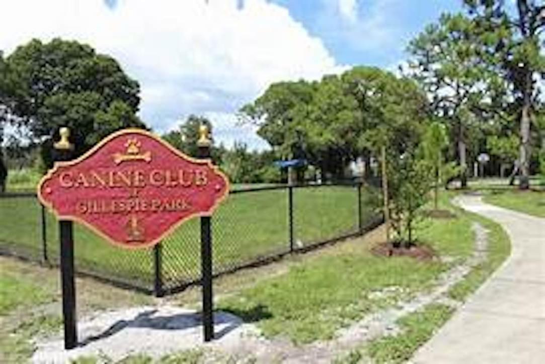 Holiday home Private Poolside Pet-friendly Paradise Near Downtown *